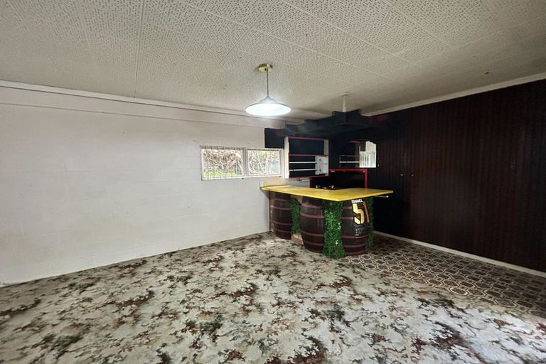 Photo of property in 1/40 Savoy Road, Glen Eden, Auckland, 0602