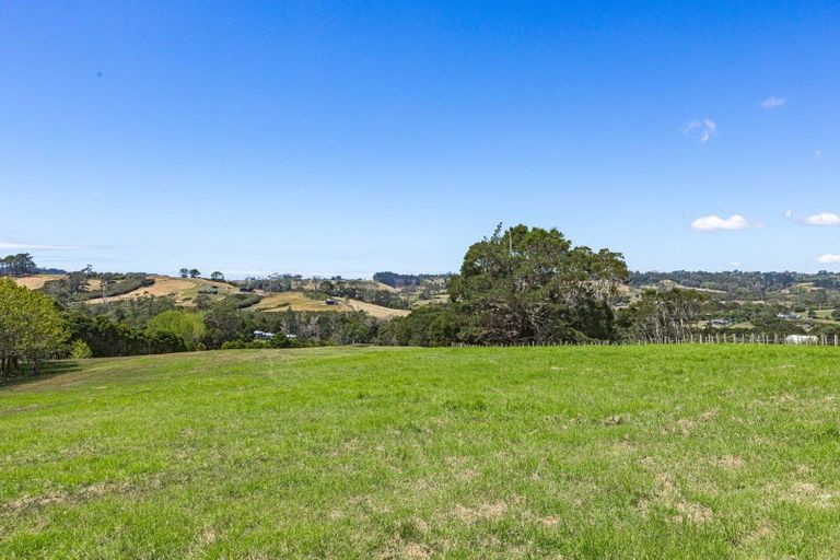 Photo of property in 70a Pebble Brook Road, Waitoki, Silverdale, 0994