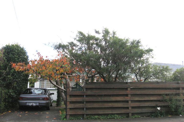 Photo of property in 1/69 Hautana Street, Woburn, Lower Hutt, 5010