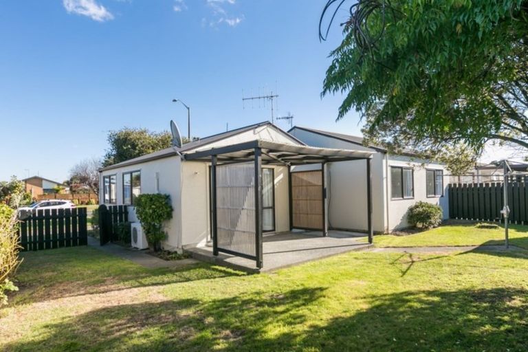 Photo of property in 1 Tait Drive, Pirimai, Napier, 4112