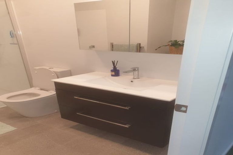 Photo of property in 11/2 Hindmarsh Street, Johnsonville, Wellington, 6037