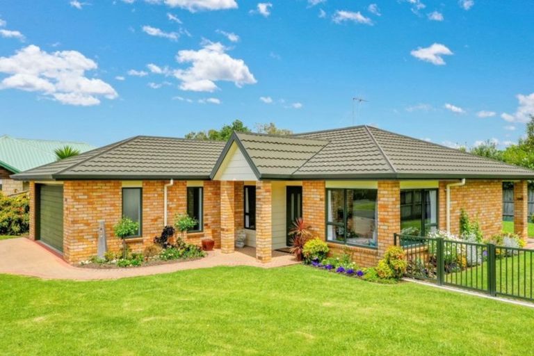 Photo of property in 13 Walnut Grove, Whakatane, 3120