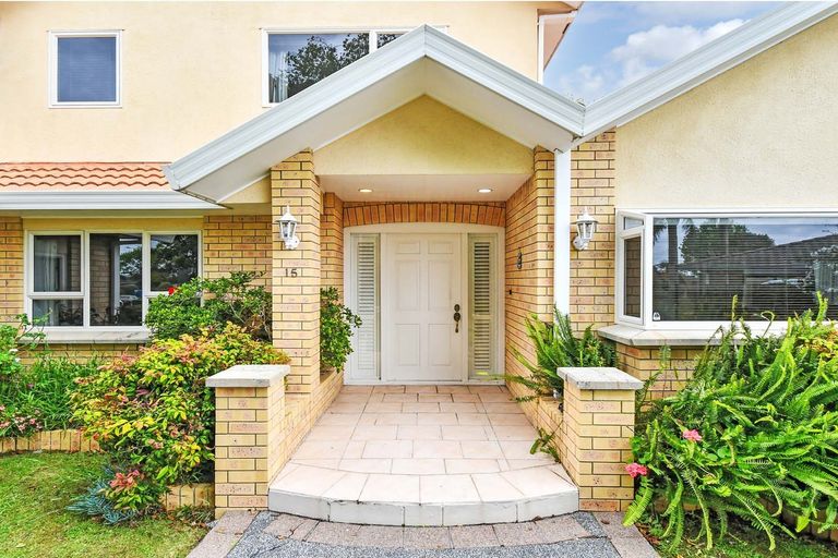 Photo of property in 15 Len Garlick Place, Pahurehure, Papakura, 2113