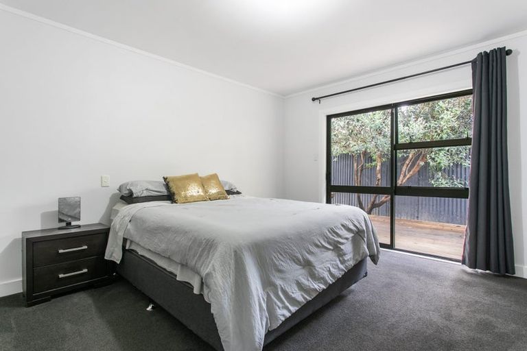 Photo of property in 2/11 Beach Road, Pahurehure, Papakura, 2113