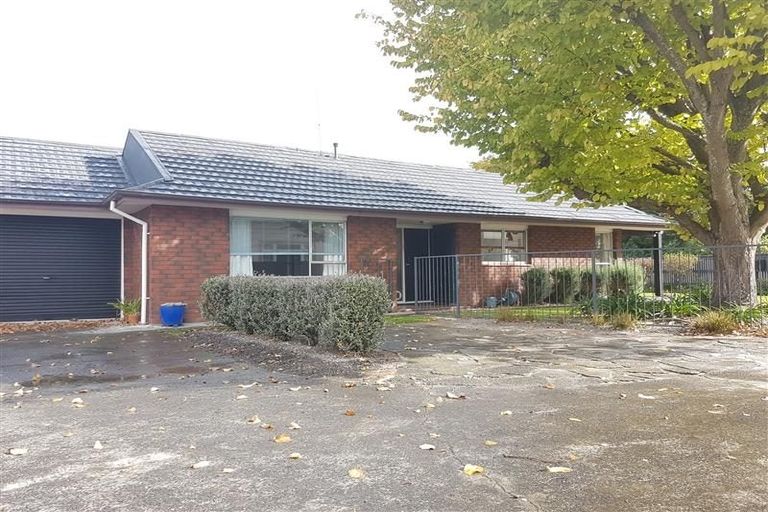Photo of property in 336 College Street, West End, Palmerston North, 4410