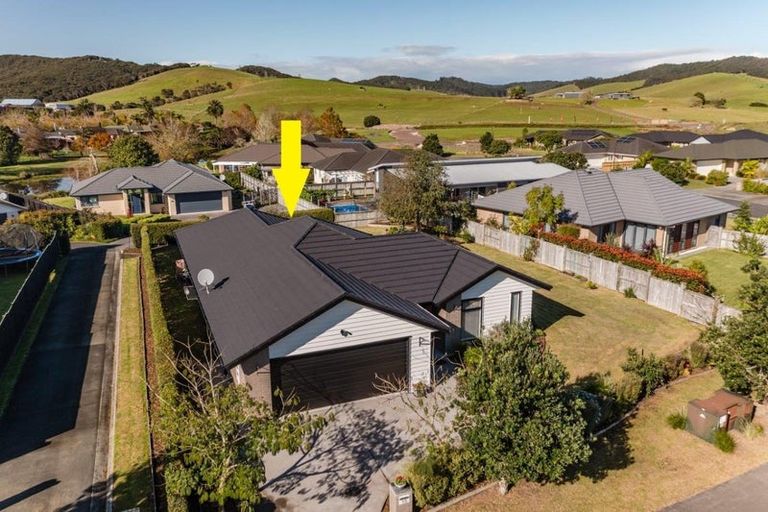 Photo of property in 15 Admiralty Drive, Haruru, 0204