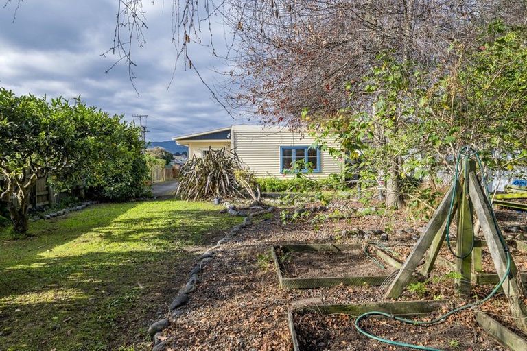 Photo of property in 13 Matene Street, Otaki, 5512