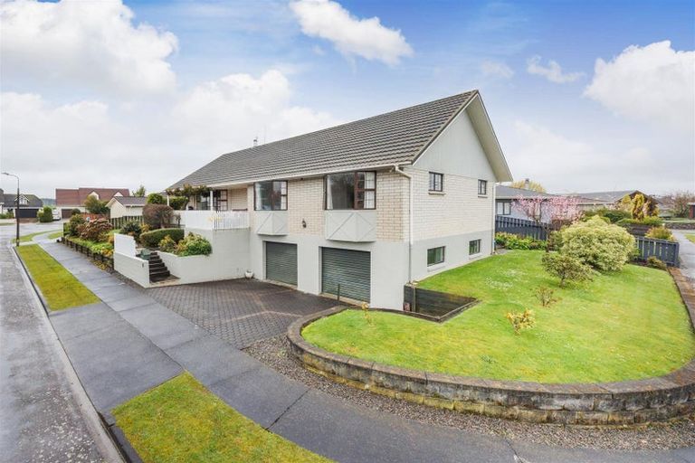 Photo of property in 17 Tennent Court, Marton, 4710