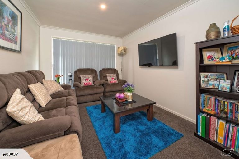 Photo of property in 8 Matawai Puna Drive, Pukekohe, 2120