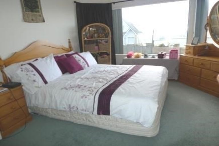 Photo of property in 31a Nalanda Crescent, Broadmeadows, Wellington, 6035