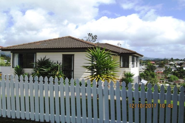 Photo of property in 7 Adam Sunde Place, Glen Eden, Auckland, 0602