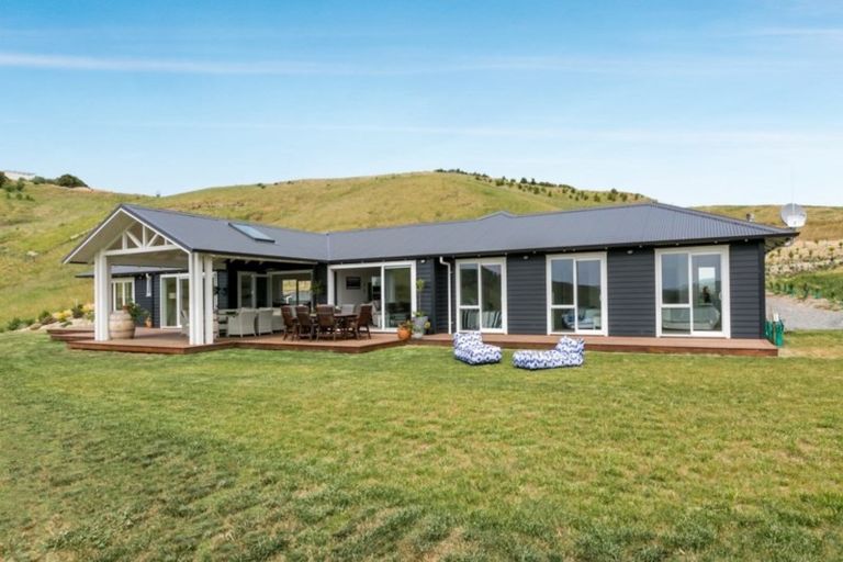 Photo of property in 63 Timoti Road, Waimarama, Havelock North, 4294