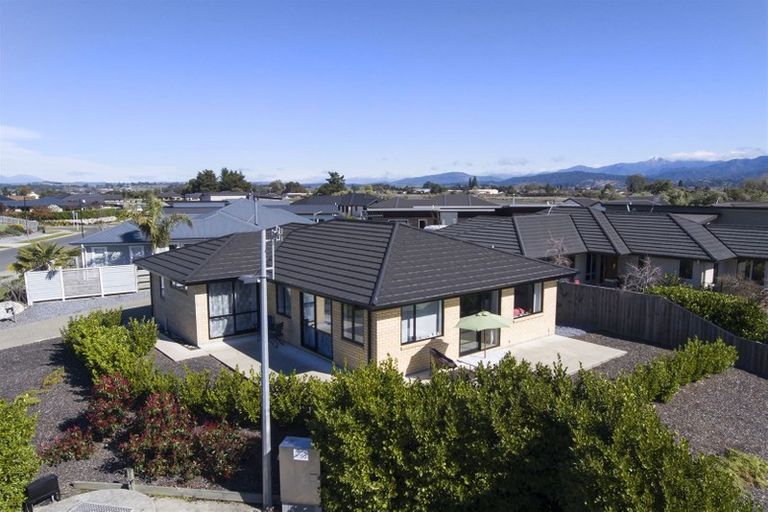 Photo of property in 2 Memorial Drive, Motueka, 7120