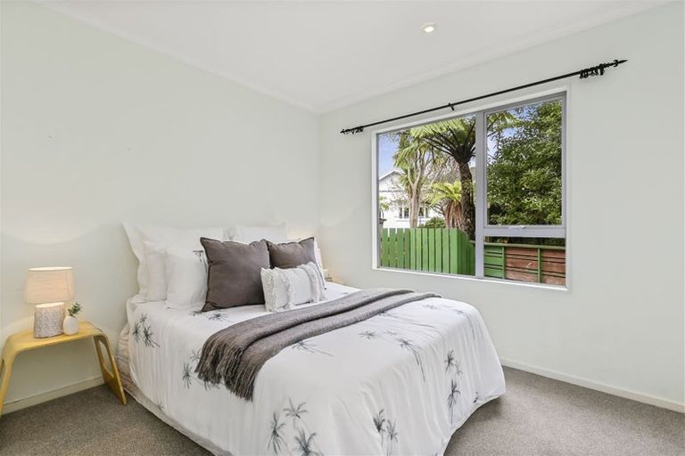 Photo of property in 3b Marshall Street, Karori, Wellington, 6012