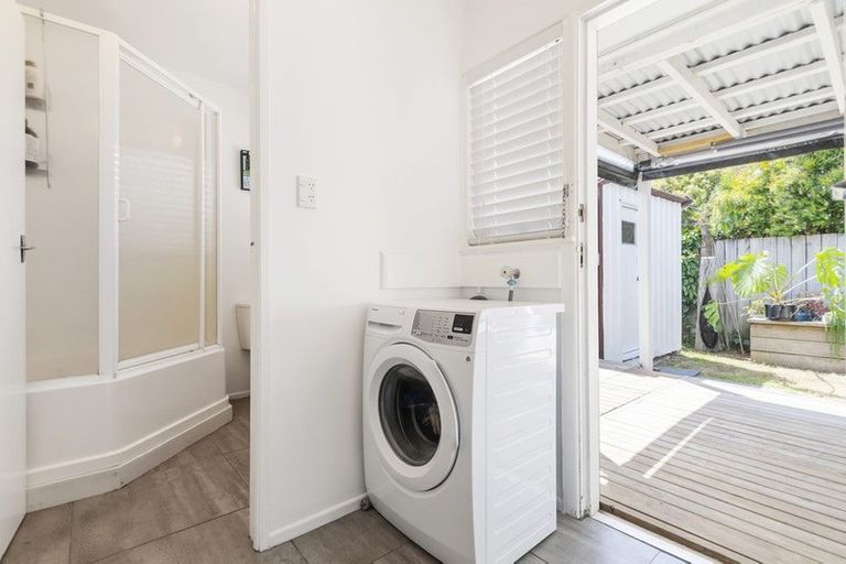 Photo of property in 1/10 Ron Keat Drive, Papakura, 2110