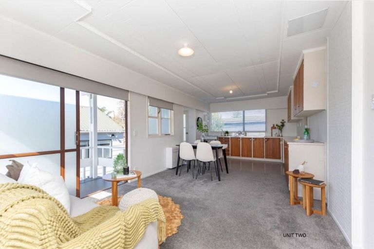 Photo of property in 1/80 Glengarry Road, Glen Eden, Auckland, 0602