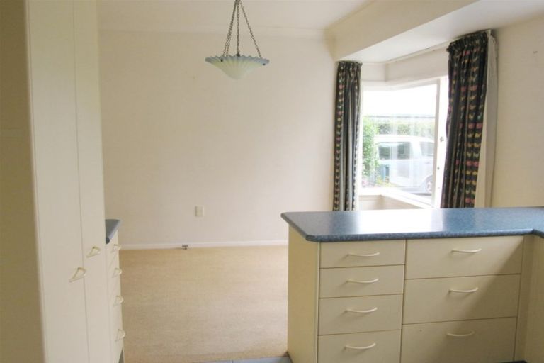 Photo of property in 6 Puriri Street, Hawera, 4610