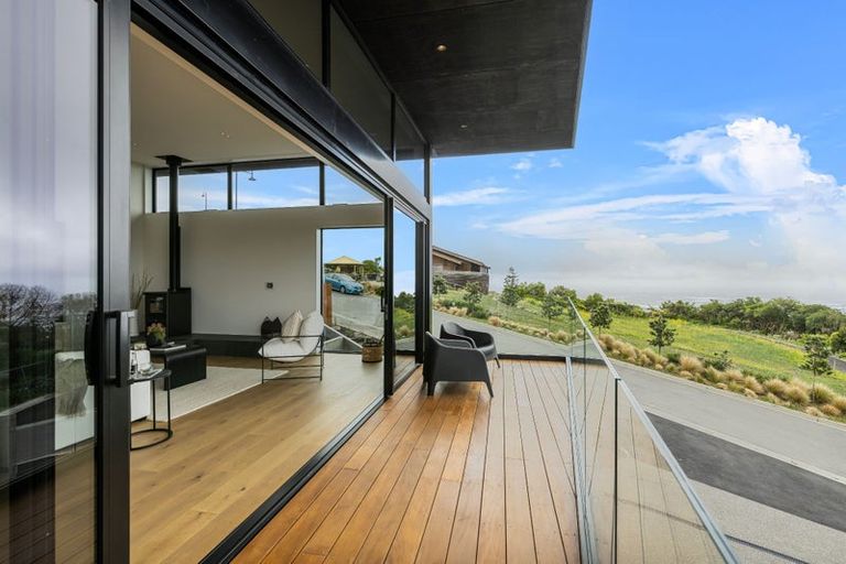 Photo of property in 5 Loader Lane, Clifton, Christchurch, 8081