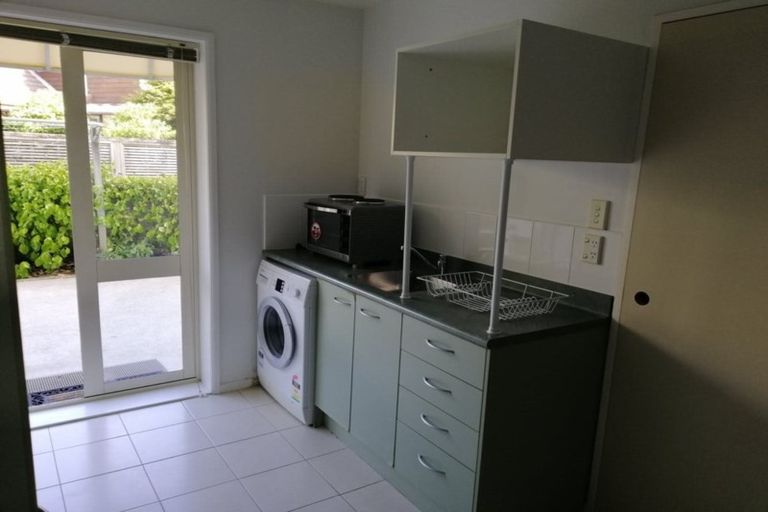 Photo of property in 1/15 Chale Place, Somerville, Auckland, 2014