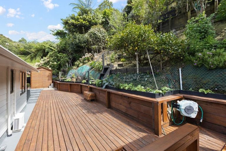 Photo of property in 52 Hathaway Avenue, Karori, Wellington, 6012