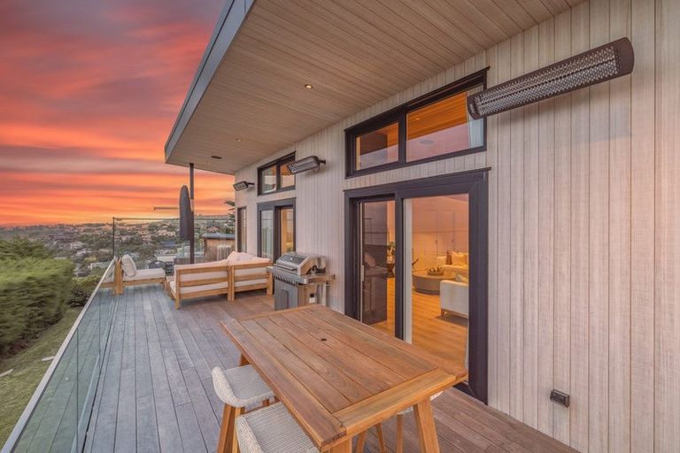 Photo of property in 83 Major Hornbrook Road, Mount Pleasant, Christchurch, 8081