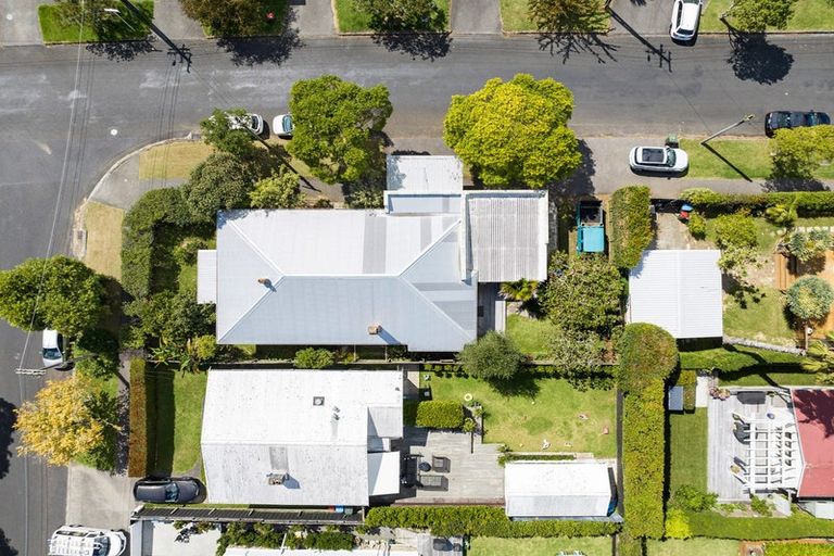 Photo of property in 64 Warnock Street, Westmere, Auckland, 1022