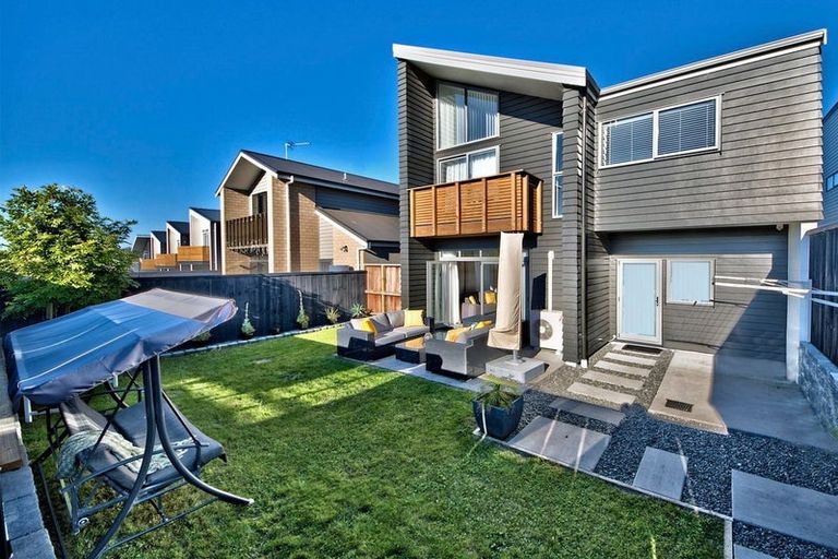 Photo of property in 14 Teal Way, Hobsonville, Auckland, 0616