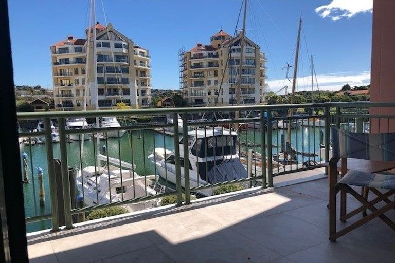 Photo of property in 132 Harbour Village Drive, Gulf Harbour, Whangaparaoa, 0930