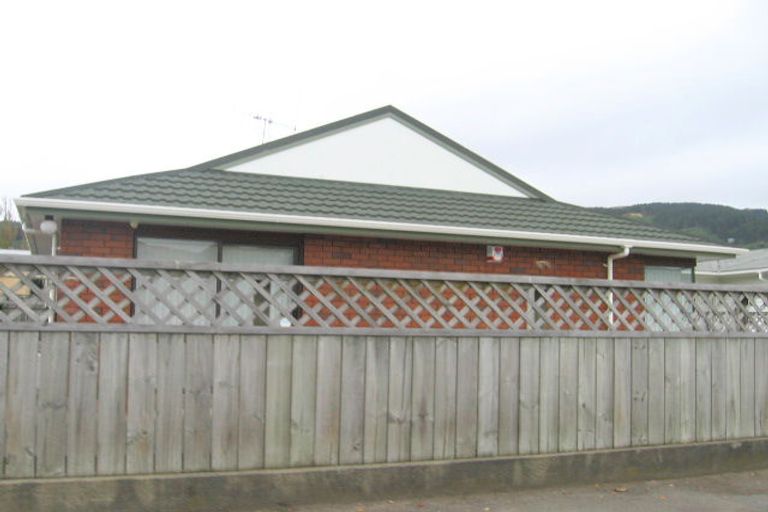 Photo of property in 3/161 Main Road, Tawa, Wellington, 5028