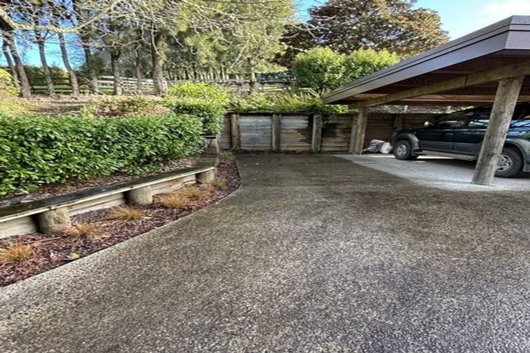 Photo of property in 135 Taiapa Road, Muriwai, Waimauku, 0881