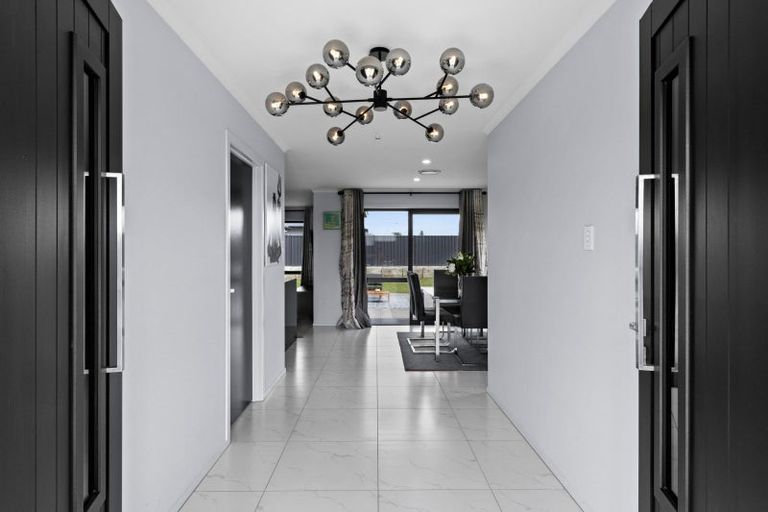 Photo of property in 29 Hikawera Drive, Frimley, Hastings, 4120