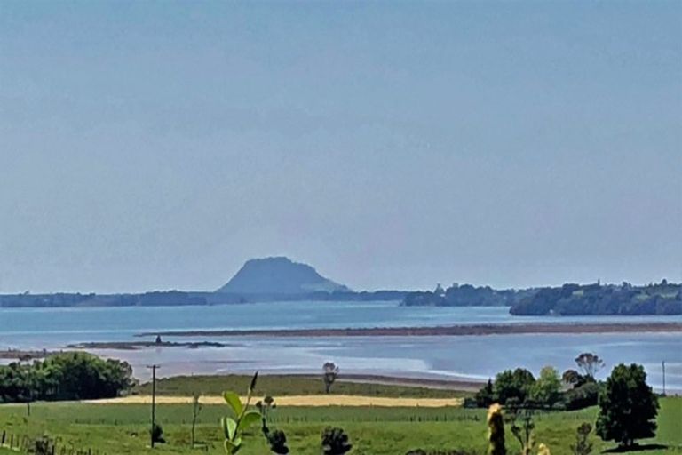 Photo of property in 1 Banks Drive, Aongatete, Katikati, 3181