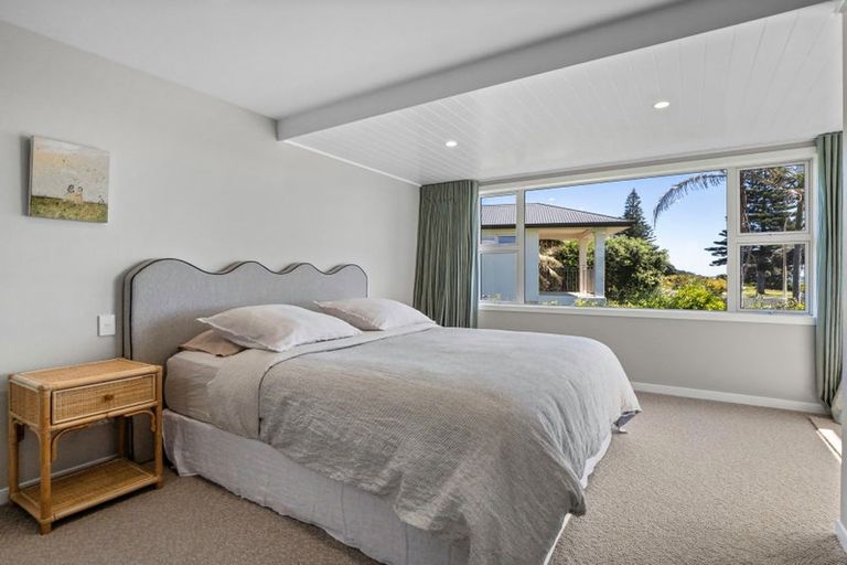 Photo of property in 96 Marine Parade, Mount Maunganui, 3116