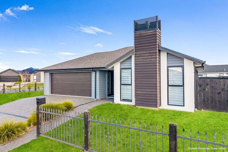 Photo of property in 1 Kaaka Street, Cambridge, 3434