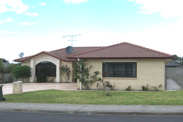 Photo of property in 34 Ruze Vida Drive, Massey, Auckland, 0614