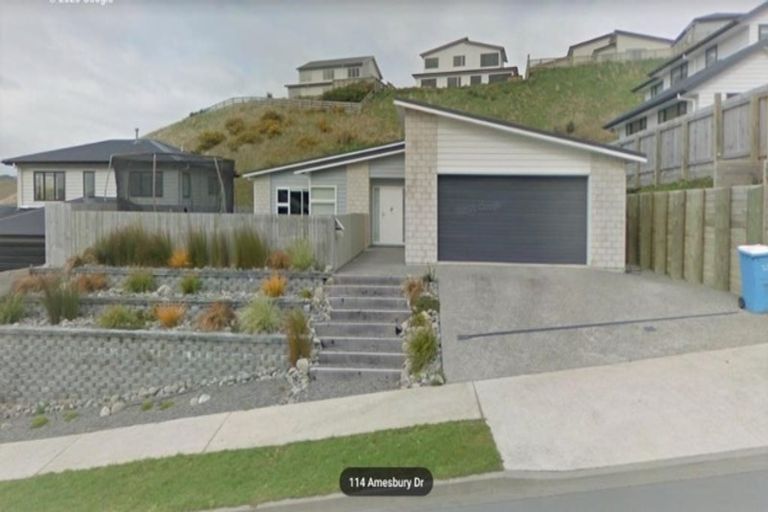 Photo of property in 114 Amesbury Drive, Churton Park, Wellington, 6037