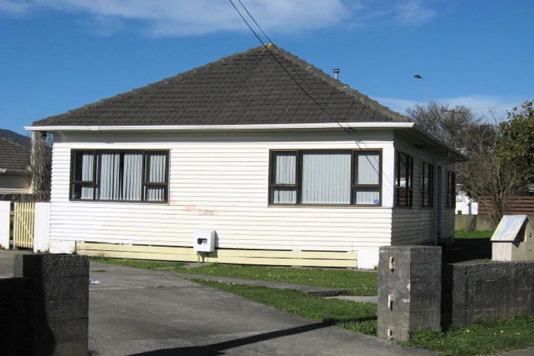 Photo of property in 2 Arthur Street, Wainuiomata, Lower Hutt, 5014