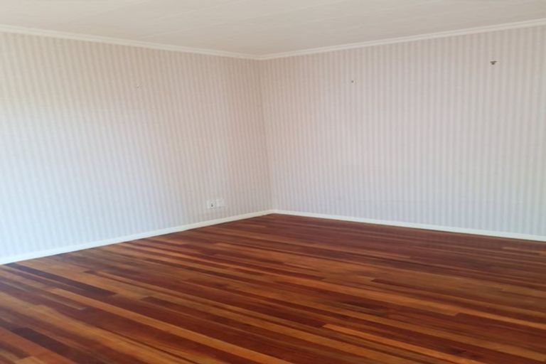 Photo of property in 18 Swansea Street, Hokowhitu, Palmerston North, 4410