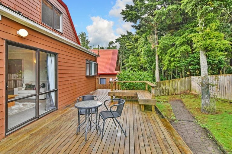 Photo of property in 23a Nyssa Place, Totara Heights, Auckland, 2105