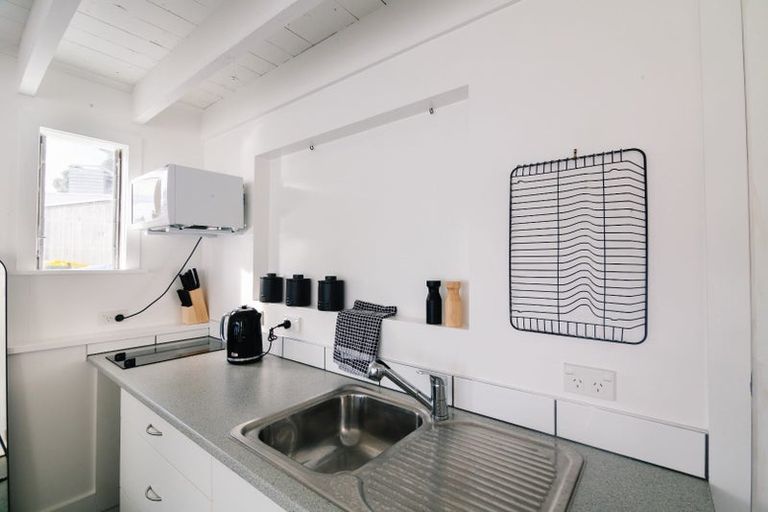 Photo of property in 18c Trevor Terrace, Paremata, Porirua, 5024