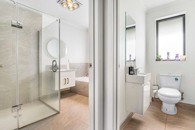 Photo of property in 1 Kaaka Street, Cambridge, 3434