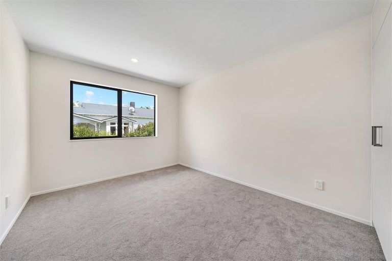 Photo of property in 3/2 Wood Street, Papakura, 2110