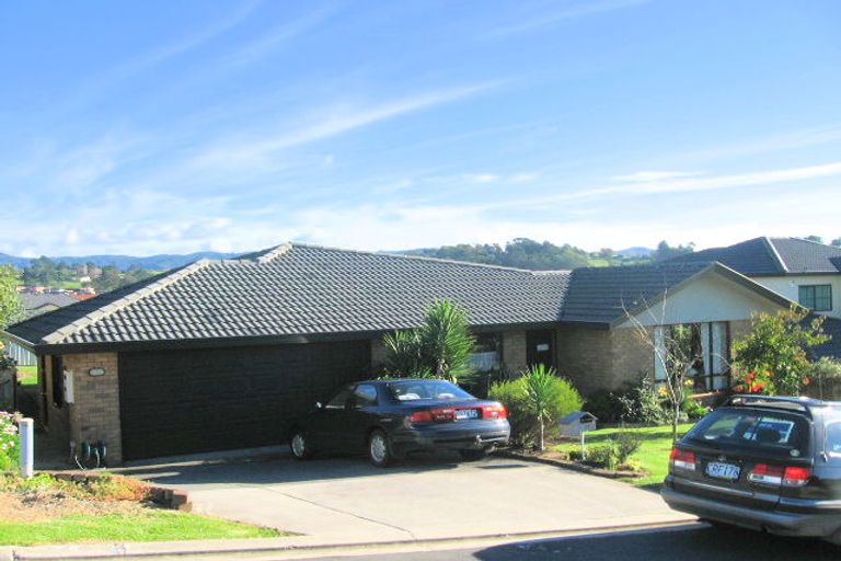 Photo of property in 29 Fleetwood Drive, Henderson, Auckland, 0612