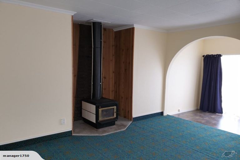 Photo of property in 120 Cornfoot Street, Castlecliff, Whanganui, 4501