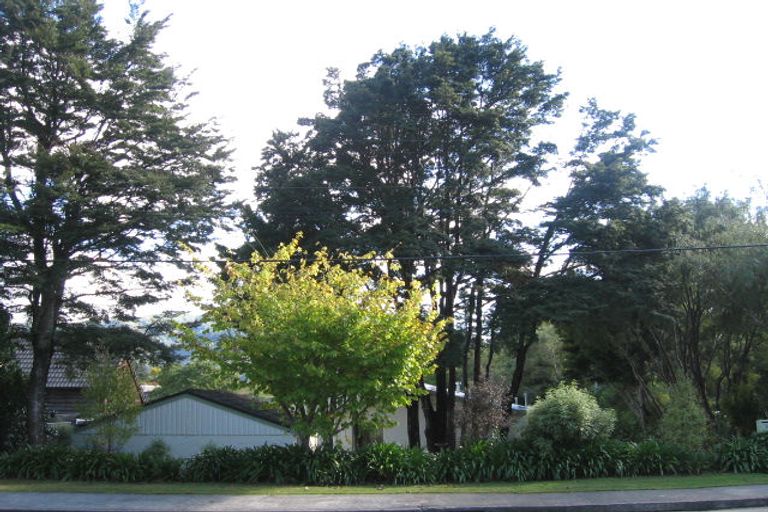 Photo of property in 21 Chatsworth Road, Silverstream, Upper Hutt, 5019