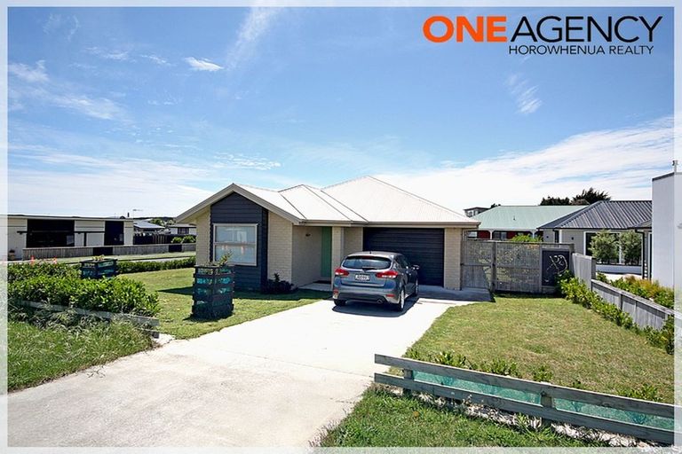 Photo of property in 27 Andrews Street, Foxton Beach, Foxton, 4815