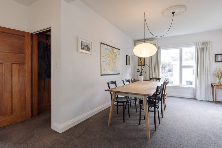 Photo of property in 2 Selwyn Road, Lyttelton, 8082