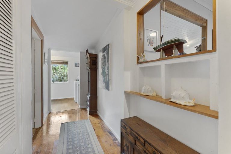 Photo of property in 36 Muhunoa Road West, Ohau, Levin, 5570