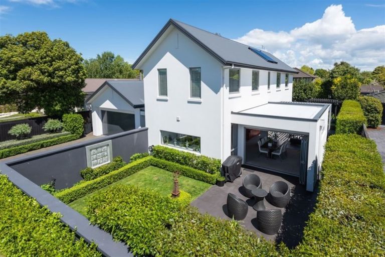 Photo of property in 45 Garreg Road, Bryndwr, Christchurch, 8052