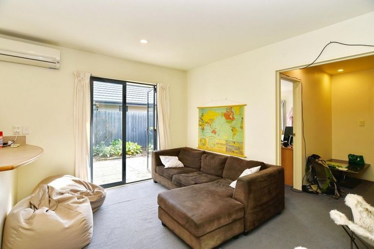 Photo of property in 30a Peer Street, Upper Riccarton, Christchurch, 8041